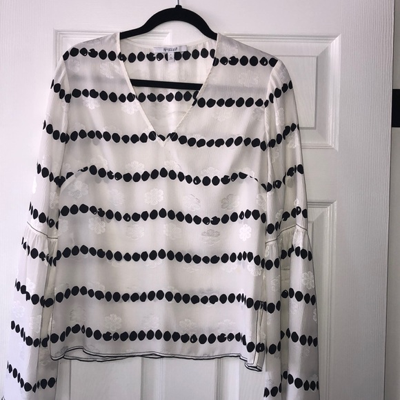 Dereklam 10 Crosby V-Neck Long sleeve blouse - Picture 6 of 6